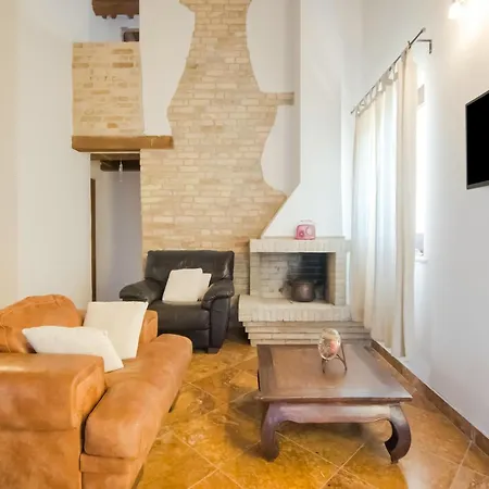 In Marche Near Sandy Beaches Apartmán *